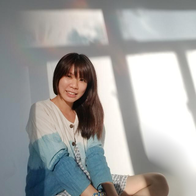 Zoey Tsang - Cantonese teacher